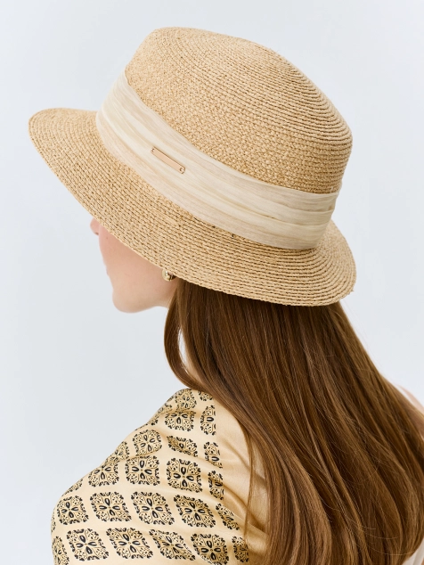 Шляпа-канотье с декоративной лентой