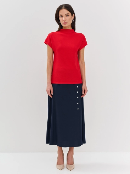 Яркий топ из модала