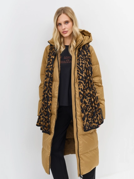 Стеганое пальто с контрастной фурнитурой