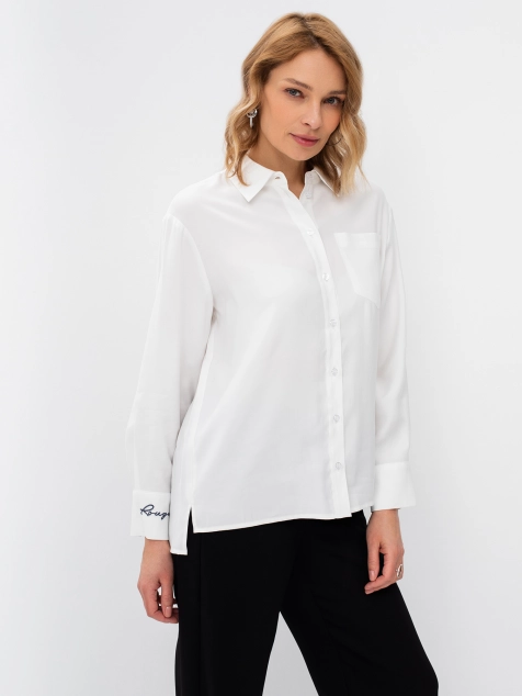 Объемная блузка с вышивкой на манжете