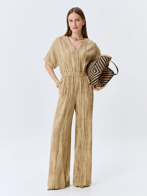 Легкий комбинезон из вискозы с крэш-эффектом