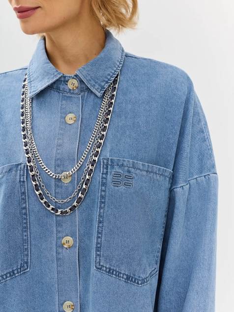 Джинсовая рубашка свободного силуэта