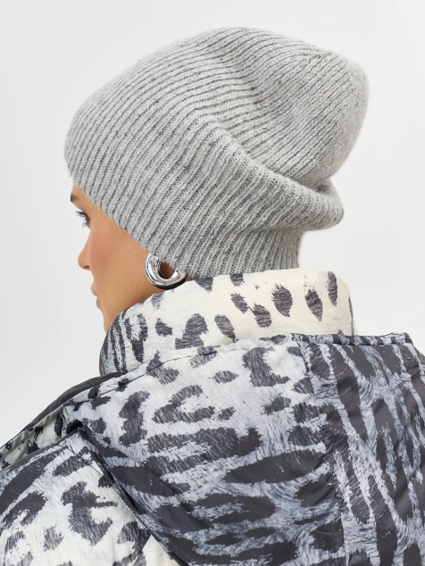 Шапка в мелкий рубчик с люрексом