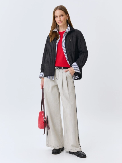 Бомбер с вертикальной стежкой