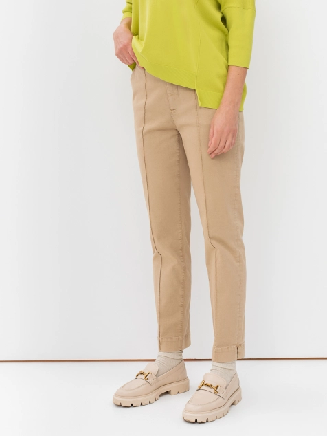 Брюки чинос с застроченными стрелками