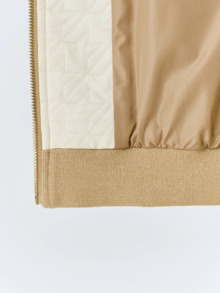 Легкий стеганный бомбер