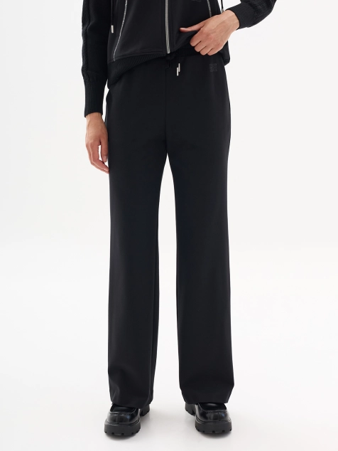 Трикотажные брюки в спортивном стиле