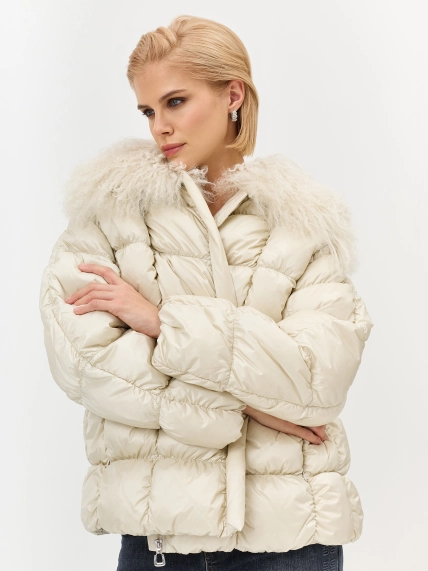 Пуховая куртка с меховым воротником