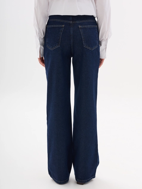 Джинсы клеш с высокой посадкой