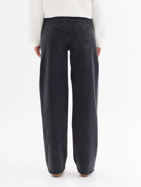 Джинсы прямого силуэта с высветленными лампасами