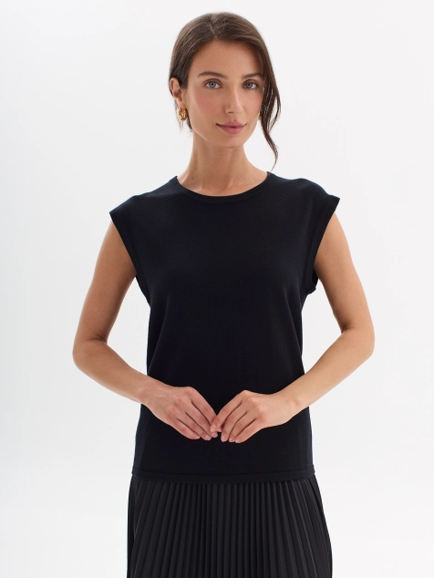 Вязаный топ из высококачественной пряжи