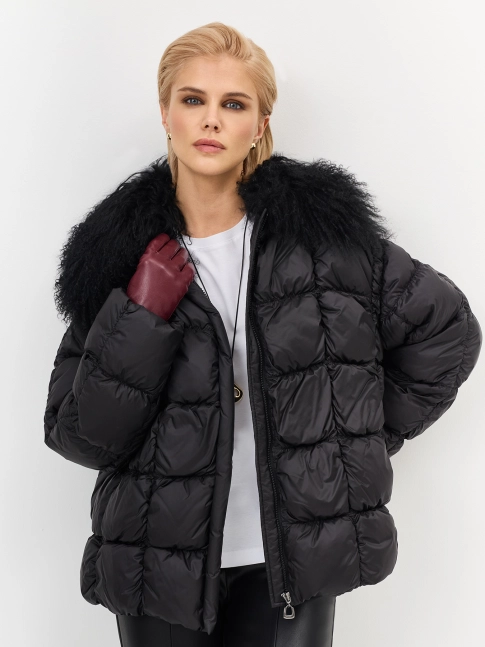 Пуховая куртка с меховым воротником