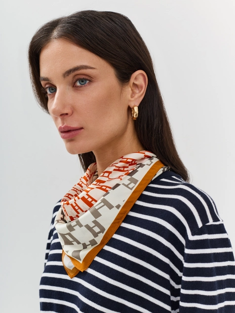 Шейный платок из натурального шелка