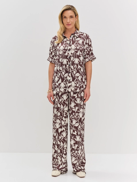 Сатиновая блузка из вискозы с цветочным принтом