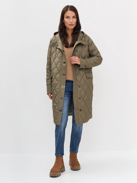 Пальто с ромбовидной стежкой и акцентными застежками