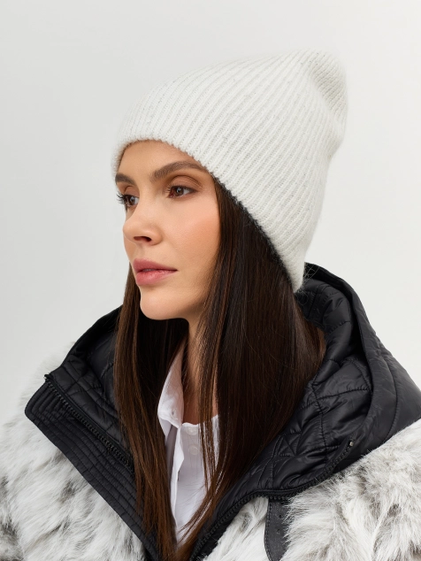 Шапка в мелкий рубчик с люрексом