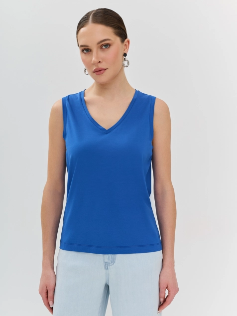 Топ из смесового модала с V-образным вырезом