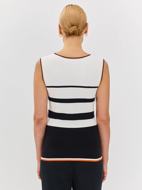 Вязаный топ в контрастную полоску
