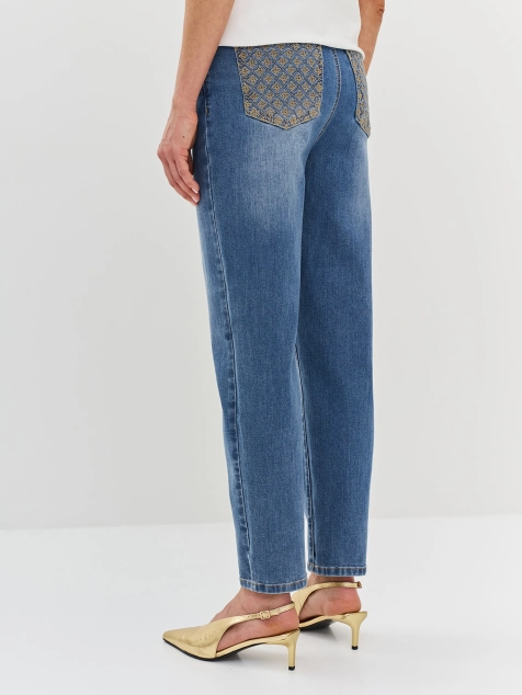 Укороченные джинсы с  вышивкой