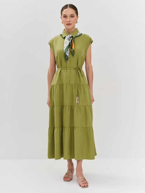 Шейный платок с ярким цветочным принтом