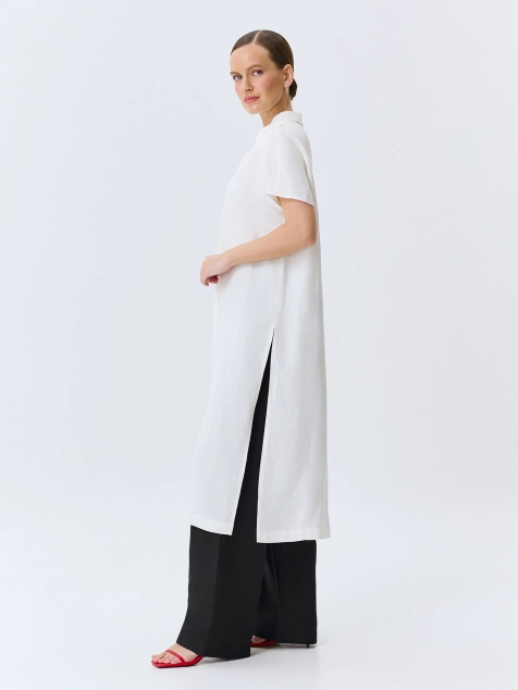 Удлиненная льняная блузка