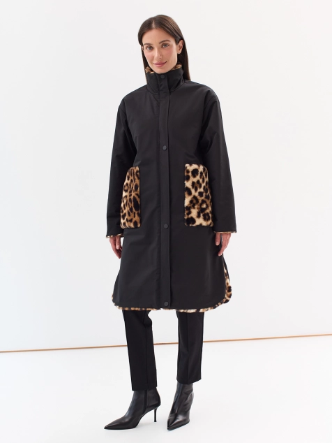 Двустороннее пальто с искусственным мехом с ярким анималистичным принтом