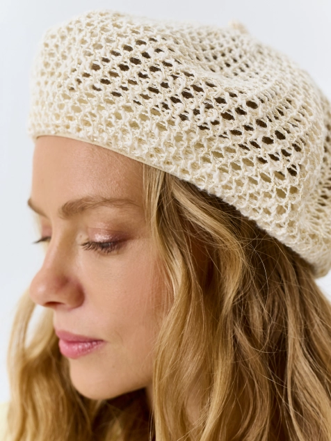 Ажурный берет