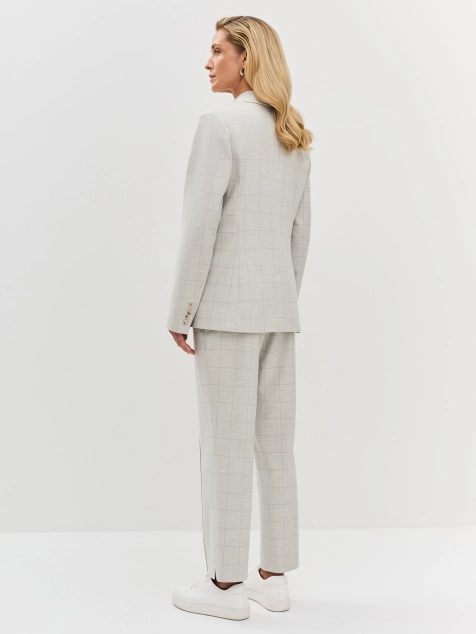 Базовый жакет в клетку