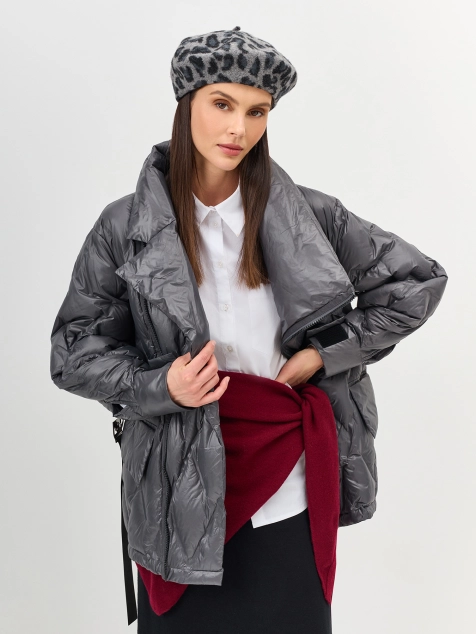 Куртка на натуральном утеплителе с асимметричной застежкой