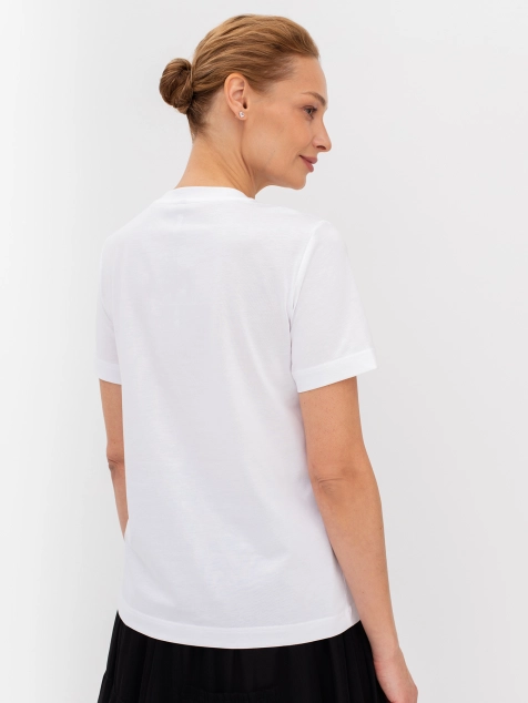 Футболка с аппликацией из страз