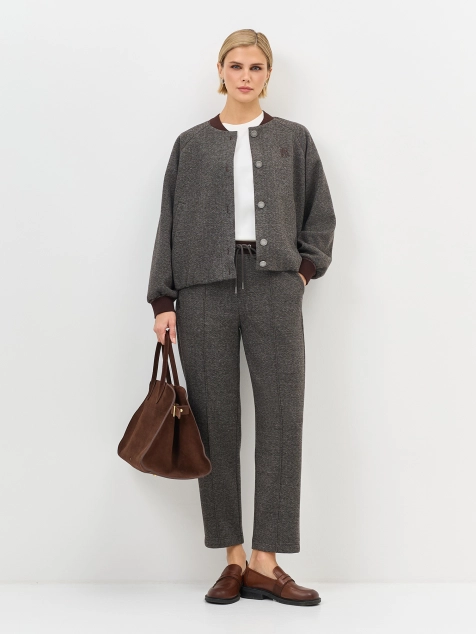 Теплый бомбер с шерстью