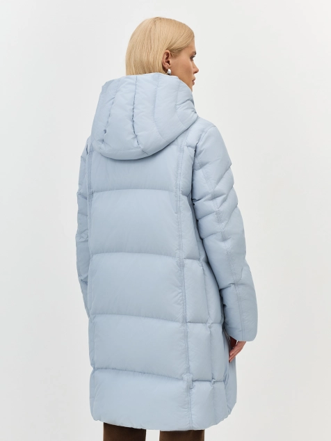 Теплый пуховик с фигурной стежкой