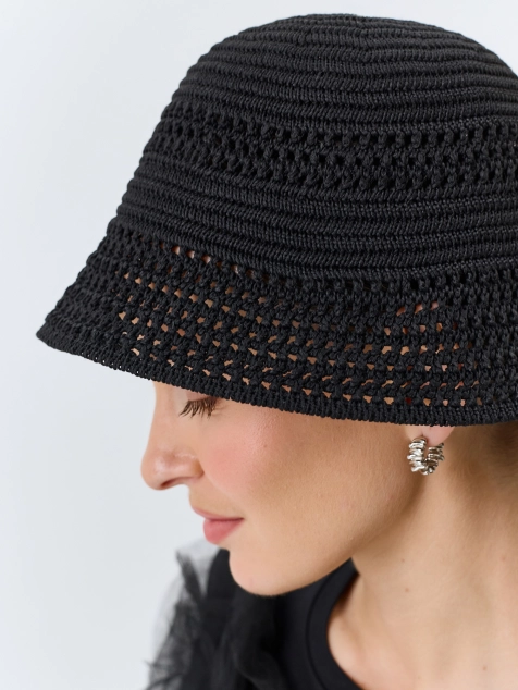 Летняя плетеная панама