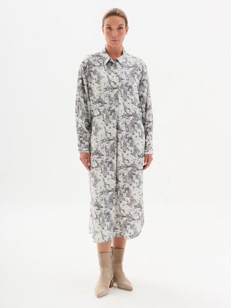 Платье-рубашка с абстрактным принтом