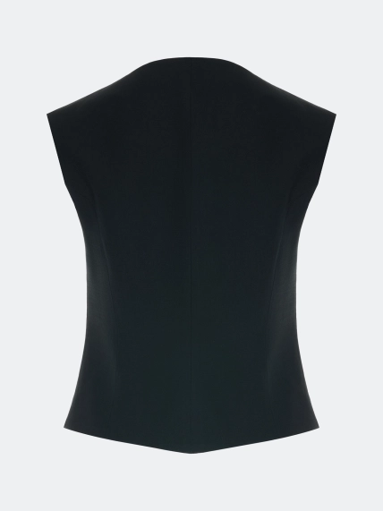 Жилет с контрастными пуговицами