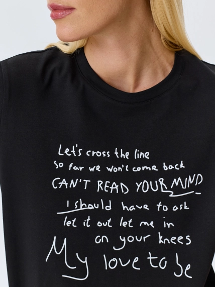 Футболка с шрифтовым принтом