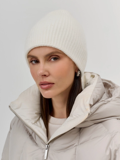 Шапка в рубчик с ангорой