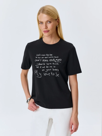 Футболка с шрифтовым принтом