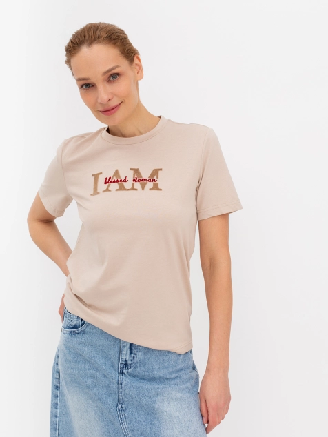 Футболка с объемным бархатным принтом