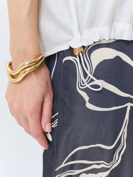 Легкая блузка из нейлона