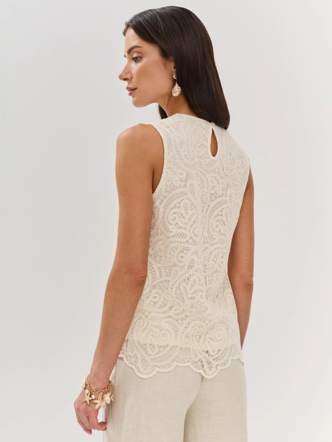 Ажурный топ с вышивкой