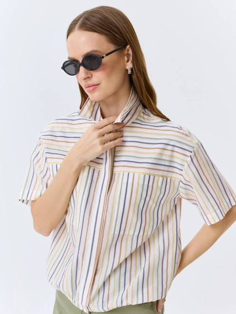 Легкая блузка в яркую полоску