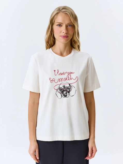 Футболка с принтом и вышивкой