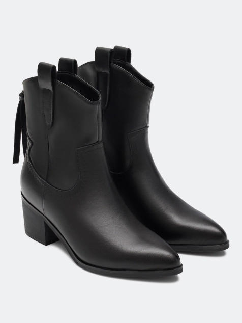 Ботинки из натуральной кожи в ковбойском стиле