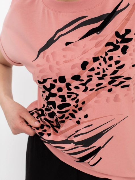 Футболка с контрастным принтом на передней половинке