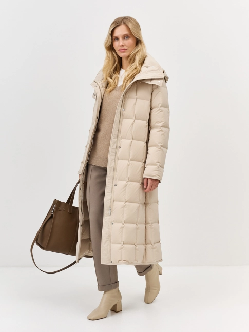 Пуховик из фактурной ткани с крэш эффектом