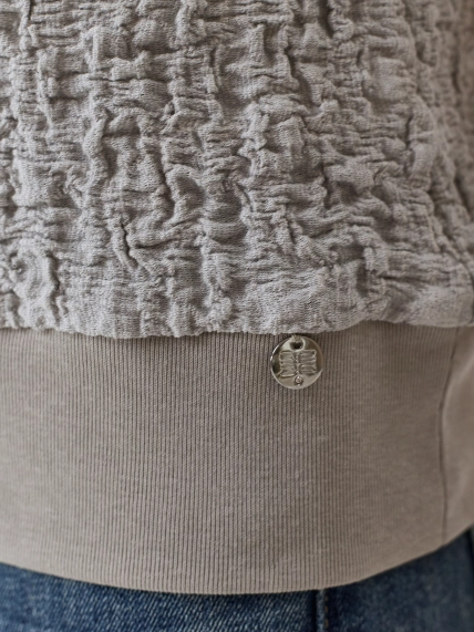 Топ из фактурного трикотажа