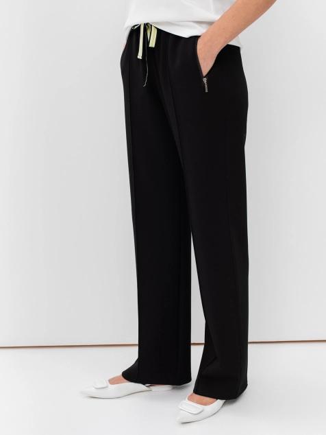 Трикотажные брюки с простроченными стрелками