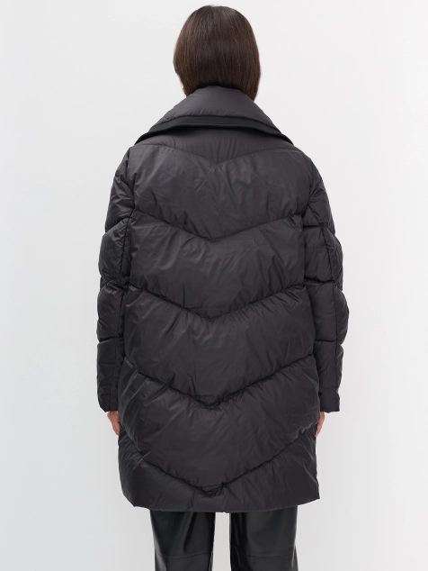 Комбинированный пуховик с запахом и асимметричной застежкой