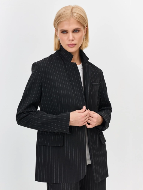 Классичесский блейзер в  полоску